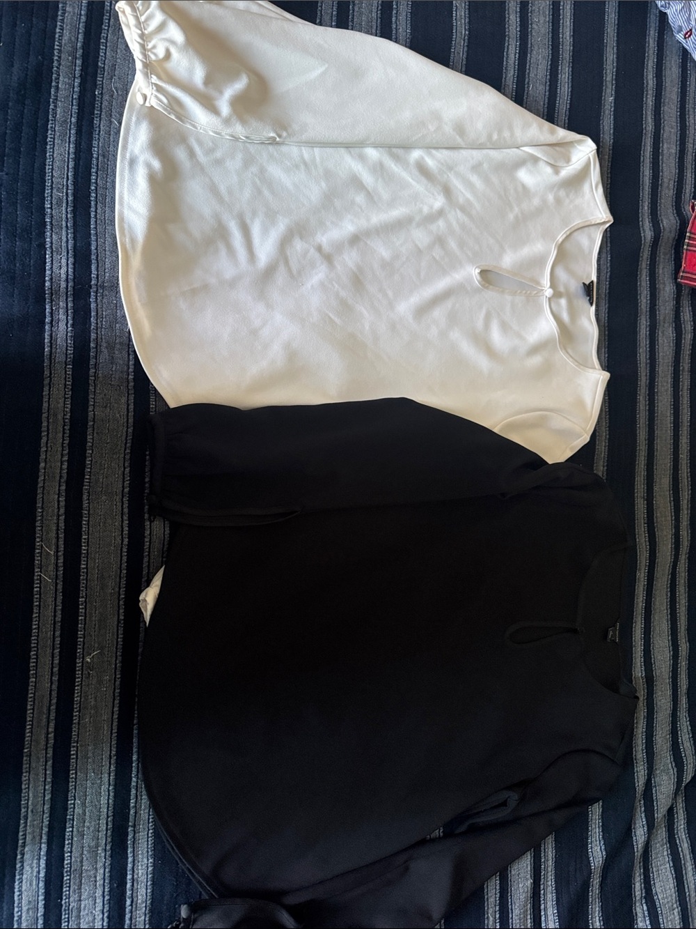 Ann Taylor Black and White Long Sleeve Blouses - Keyhole Neck